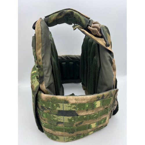 Бронежилет ЗАЩИТНИК в Омске с кевларовым баллистическим пакетом C2, капами и бронеплитами Бр5