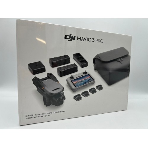Квадрокоптер DJI Mavic 3 Fly More Combo в Омске DJI RC / с экраном