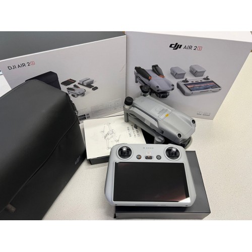 Квадрокоптер DJI AIR 2S Fly More Combo (пульт DJI RC с экраном) в Омске