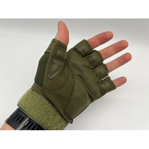 Перчатки тактические без пальцев в Омске