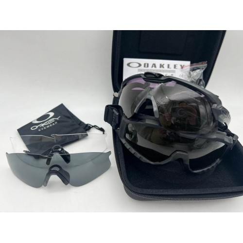 Тактические ударопрочные очки OAKLEY в Омске