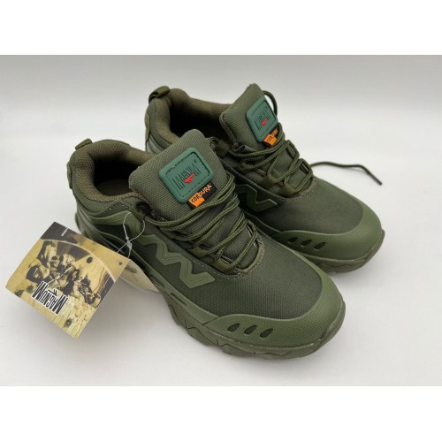 Треккинговые кроссовки «MAGNUM» летние в Омске