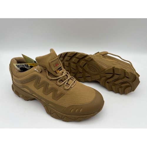 Треккинговые кроссовки «MAGNUM» летние в Омске