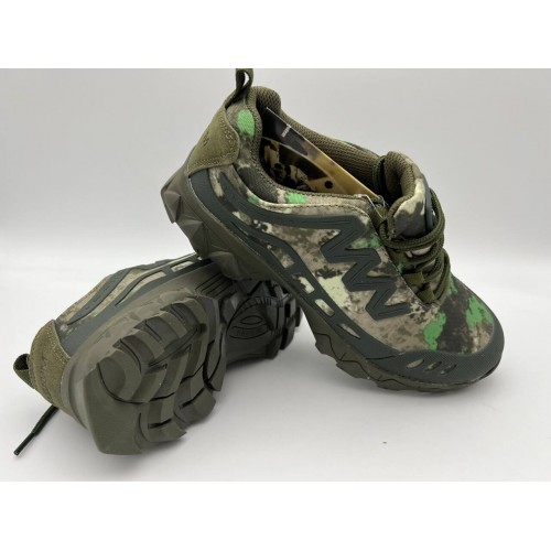 Треккинговые кроссовки «MAGNUM» летние в Омске